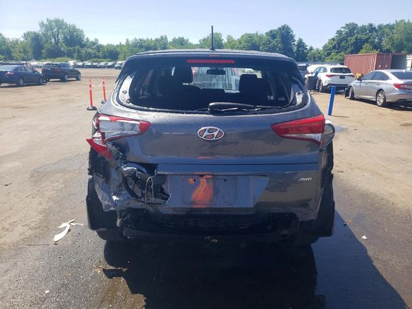 2018 HYUNDAI TUCSON SE Standard