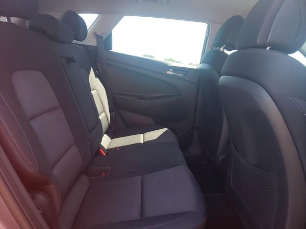 2018 HYUNDAI TUCSON SE Standard