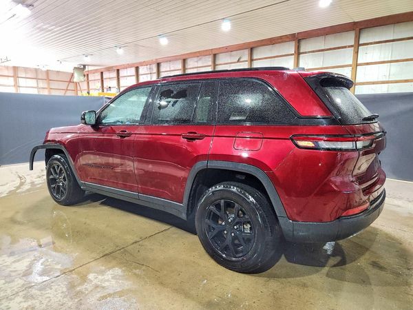 2025 JEEP GRAND CHEROKEE Laredo, Altitude