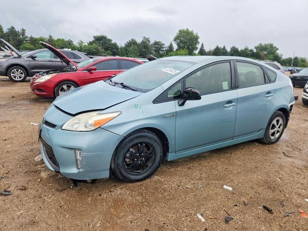2015 TOYOTA PRIUS