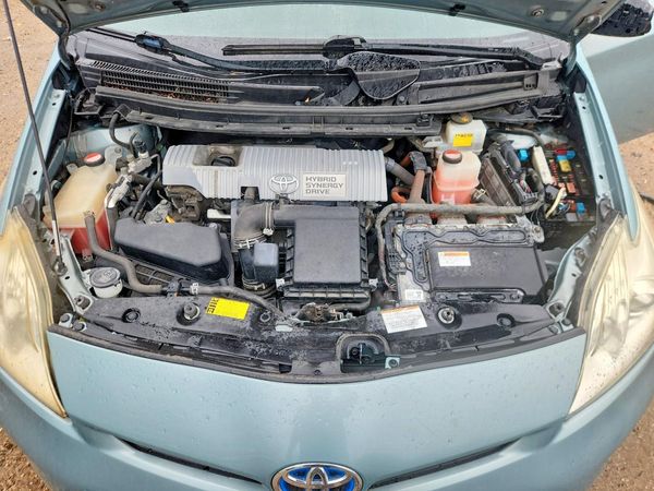 2015 TOYOTA PRIUS