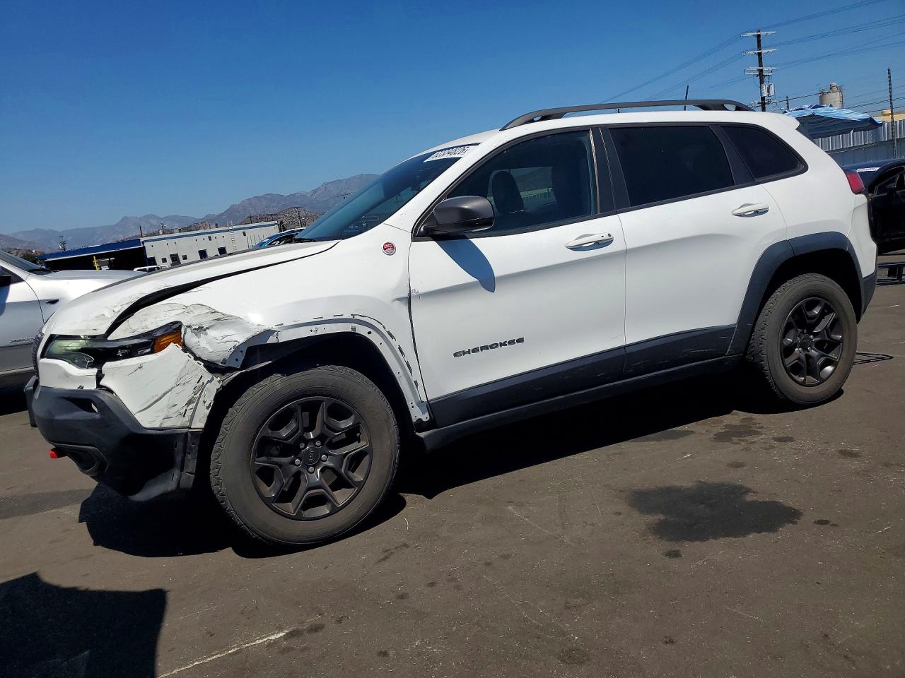 2019 JEEP CHEROKEE TRAILHAWK 4X4