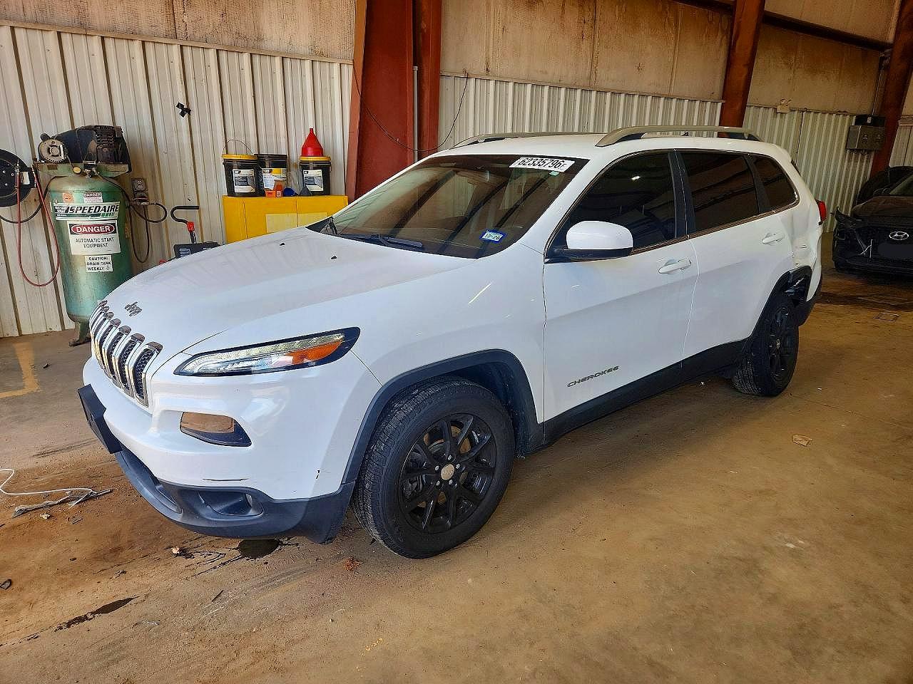2017 JEEP CHEROKEE LATITUDE FWD