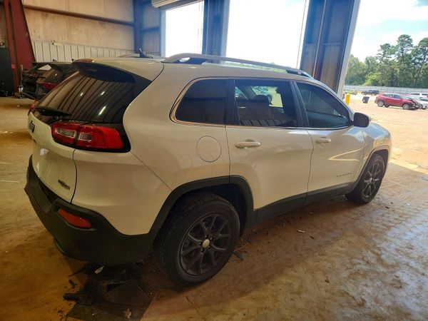 2017 JEEP CHEROKEE LATITUDE FWD