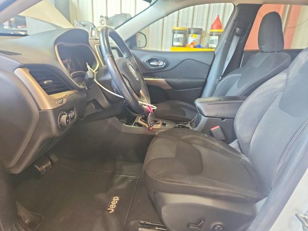 2017 JEEP CHEROKEE LATITUDE FWD