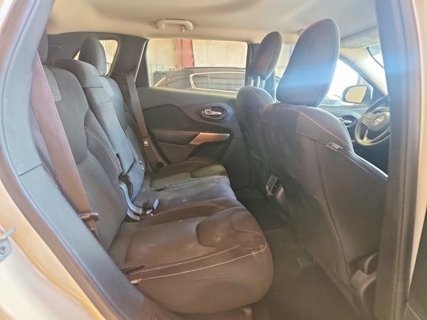 2017 JEEP CHEROKEE LATITUDE FWD