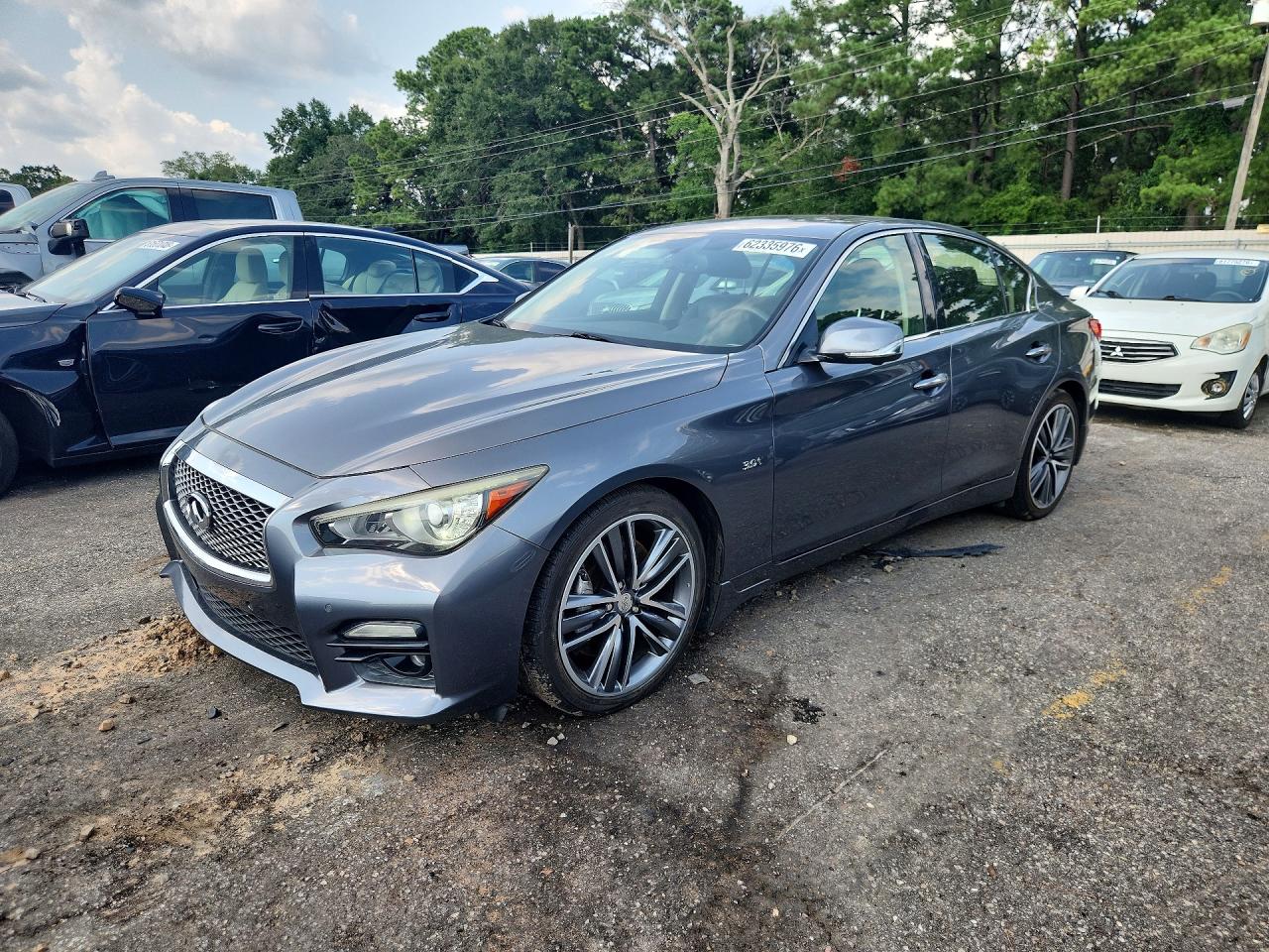 2016 INFINITI Q50