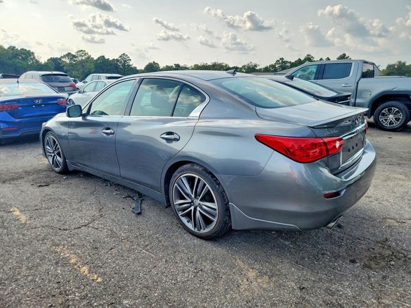 2016 INFINITI Q50