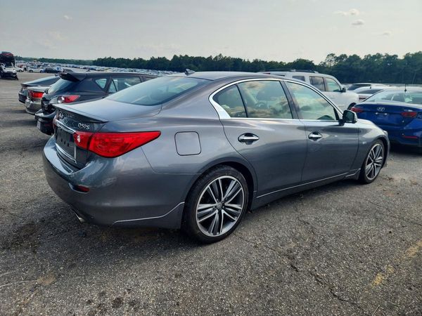 2016 INFINITI Q50