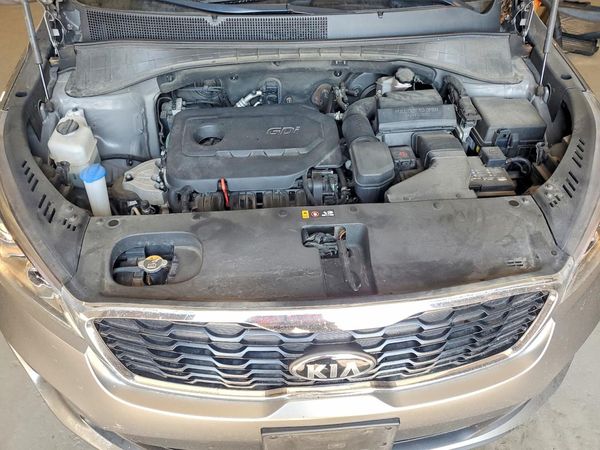 2019 KIA SORENTO L, LX, S