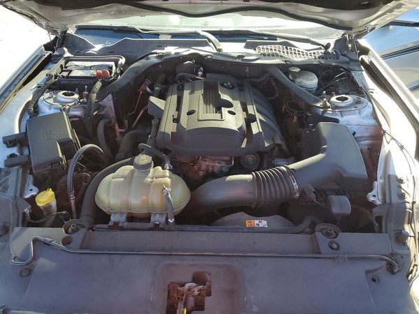 2017 FORD MUSTANG I4 Convertible — Engine bay