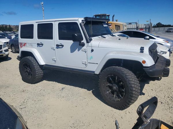 2016 JEEP WRANGLER UNLIMITED SAHARA 4X4