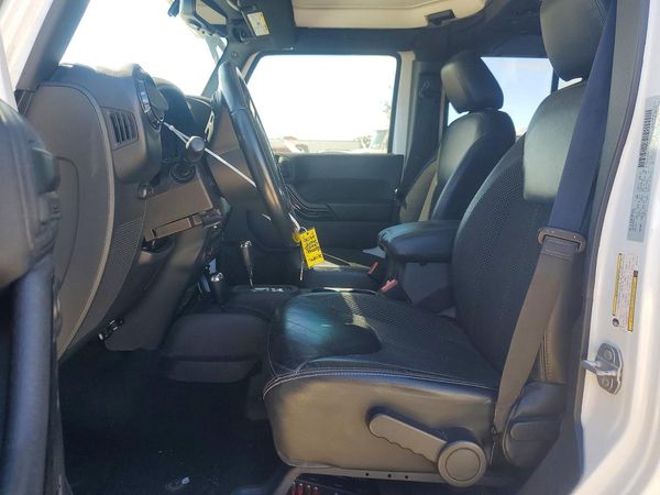 2016 JEEP WRANGLER UNLIMITED SAHARA 4X4