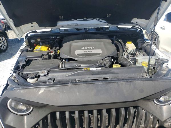 2016 JEEP WRANGLER UNLIMITED SAHARA 4X4