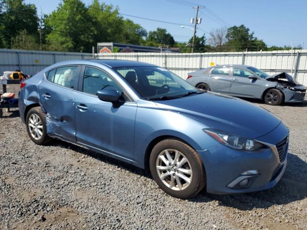 2015 MAZDA 3
