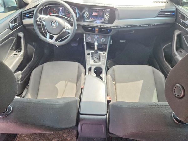 2019 VOLKSWAGEN JETTA S, SE, R-Line