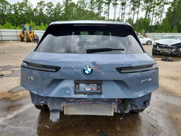 2024 BMW IX