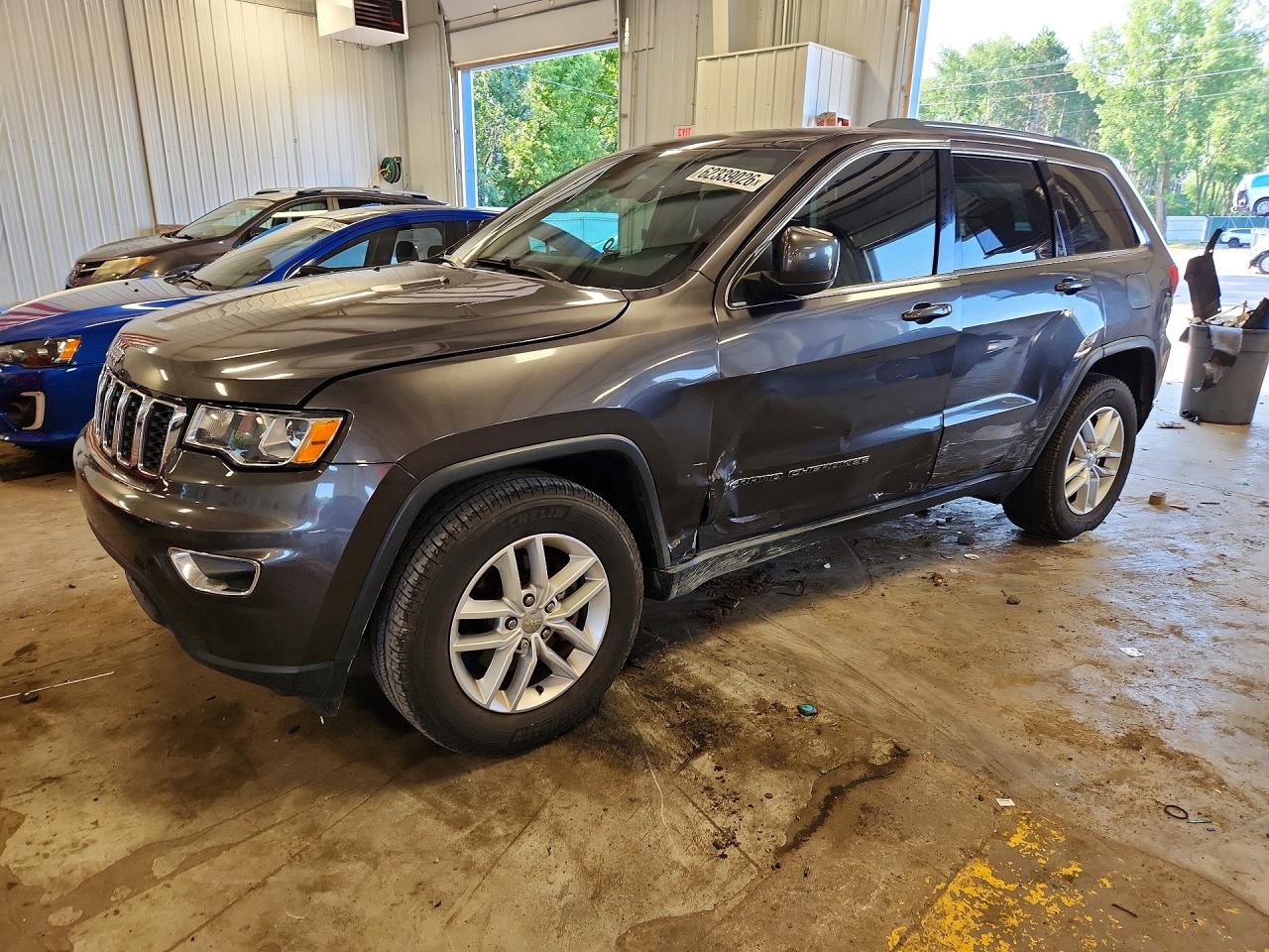 2017 JEEP GRAND CHEROKEE Laredo