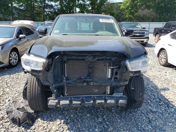 2017 TOYOTA TACOMA SR/SR5