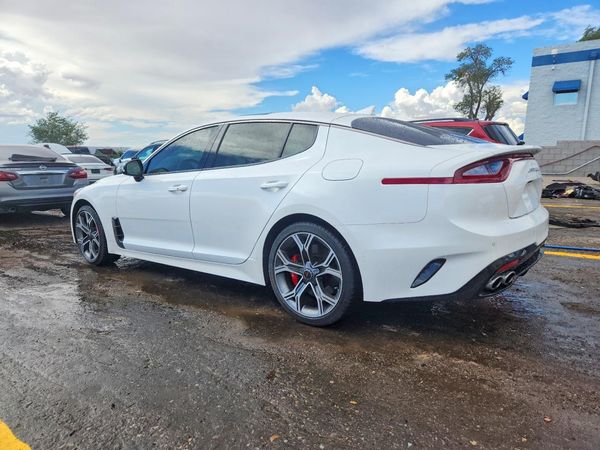 2020 KIA STINGER GT1