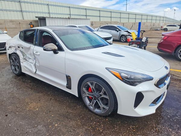 2020 KIA STINGER GT1