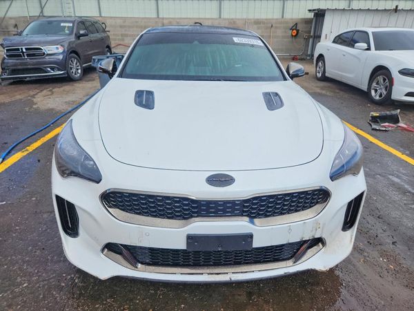 2020 KIA STINGER GT1