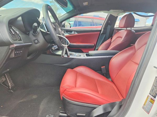 2020 KIA STINGER GT1
