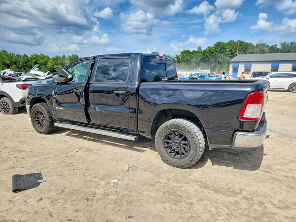 2019 RAM 1500 TRADESMAN CREW CAB 4X2