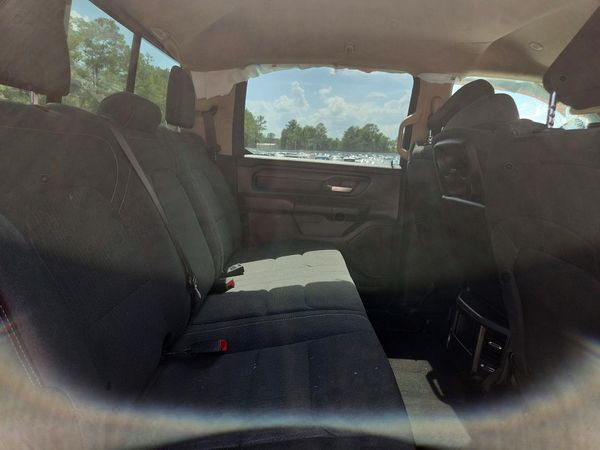 2019 RAM 1500 TRADESMAN CREW CAB 4X2