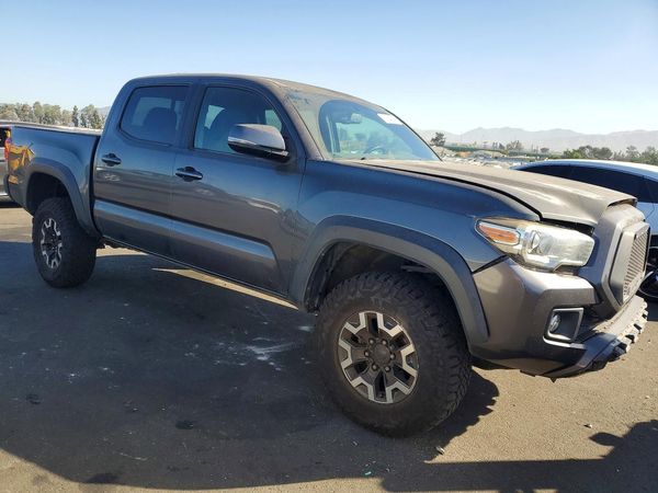 2016 TOYOTA TACOMA