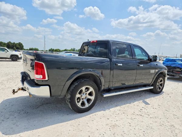 2016 RAM 1500 LARAMIE CREW CAB 4X4