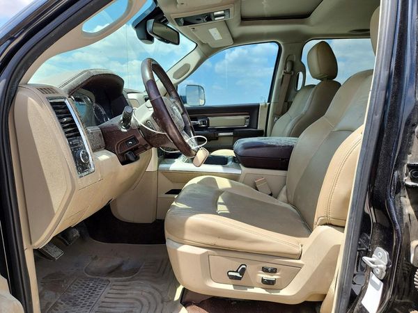 2016 RAM 1500 LARAMIE CREW CAB 4X4
