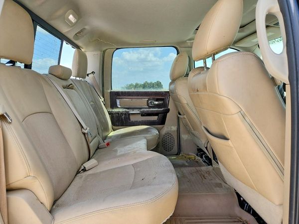 2016 RAM 1500 LARAMIE CREW CAB 4X4