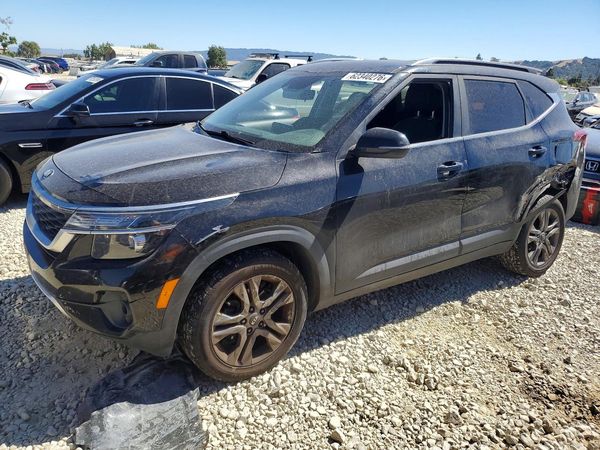 2021 KIA SELTOS S