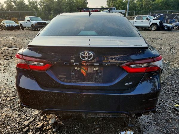 2022 TOYOTA CAMRY