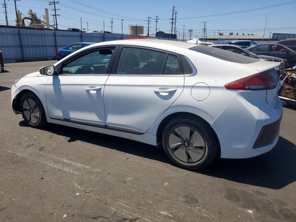 2022 HYUNDAI IONIQ SE