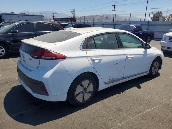 2022 HYUNDAI IONIQ SE