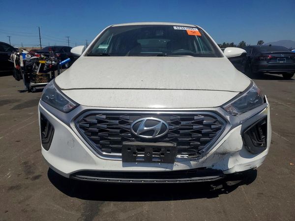 2022 HYUNDAI IONIQ SE