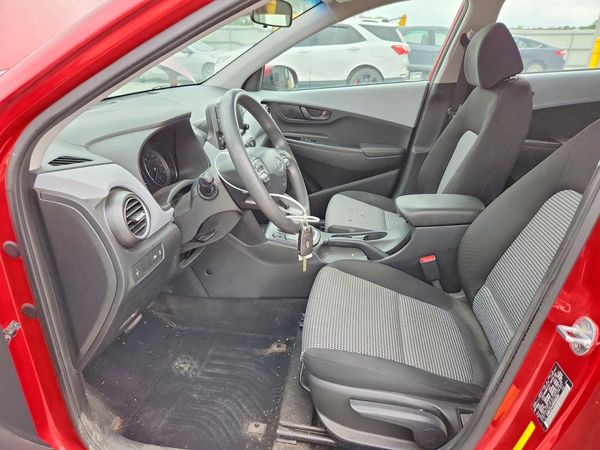 2021 HYUNDAI KONA SE