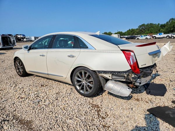 2013 CADILLAC XTS Luxury