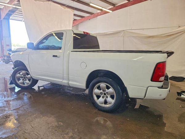 2013 RAM 1500 ST