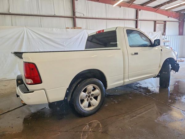 2013 RAM 1500 ST