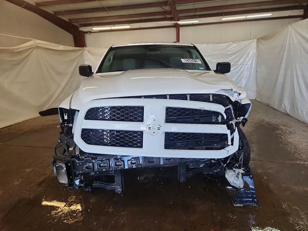 2013 RAM 1500 ST