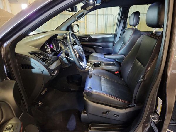 2017 DODGE GRAND CARAVAN GT