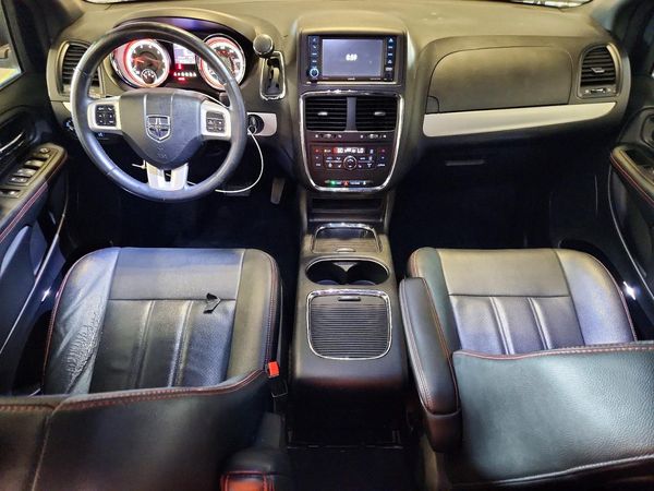 2017 DODGE GRAND CARAVAN GT