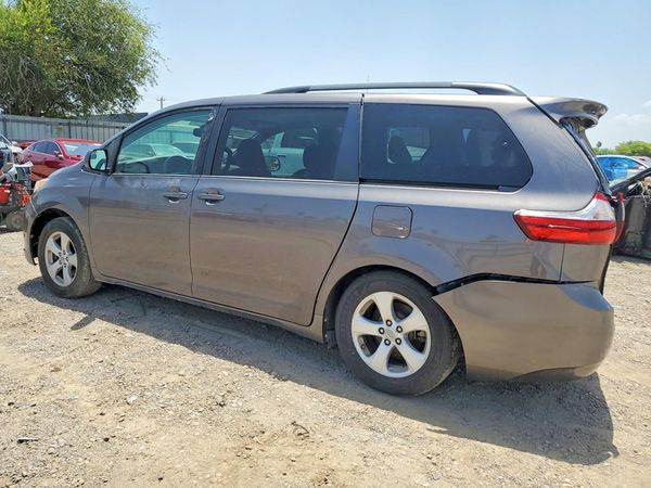 2015 TOYOTA SIENNA