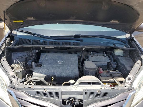 2015 TOYOTA SIENNA
