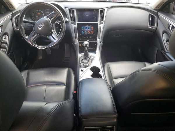 2021 INFINITI Q50 LUXE