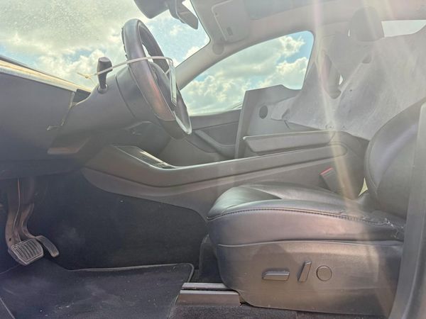 2020 TESLA MODEL Y