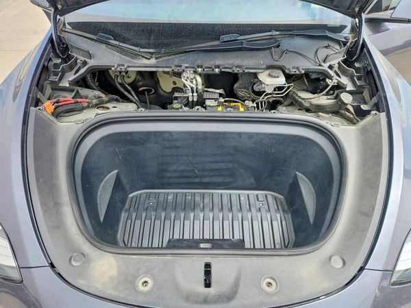 2020 TESLA MODEL Y